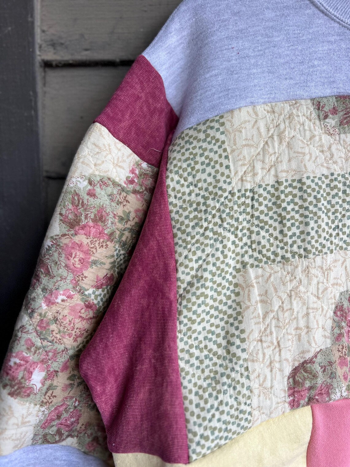 Reworked Crewneck yellow floral (XL)