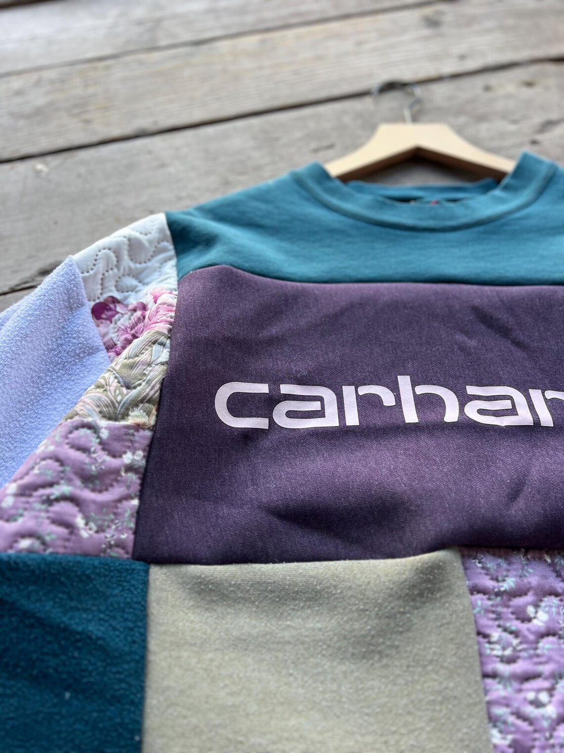 Reworked Crewneck purple floral (XL)