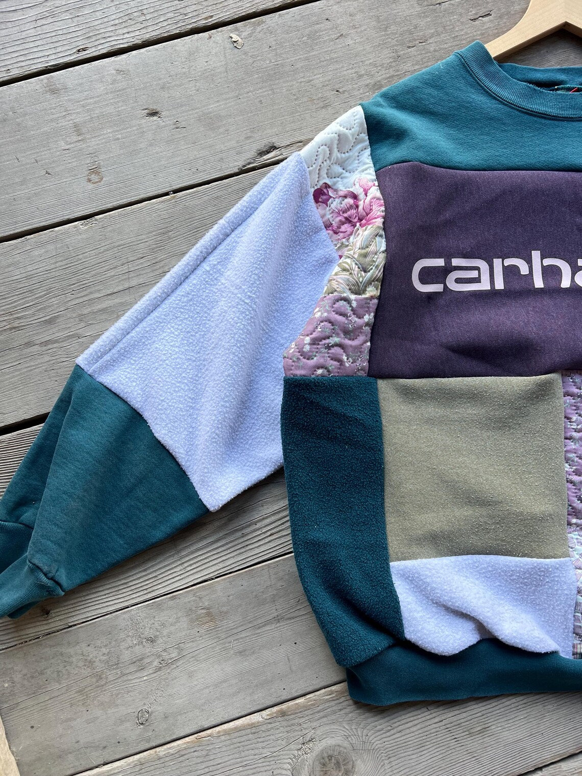 Reworked Crewneck purple floral (XL)